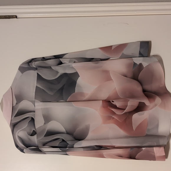 Ted Baker floral sheer long sleeve top. Sz3 - Picture 5 of 5